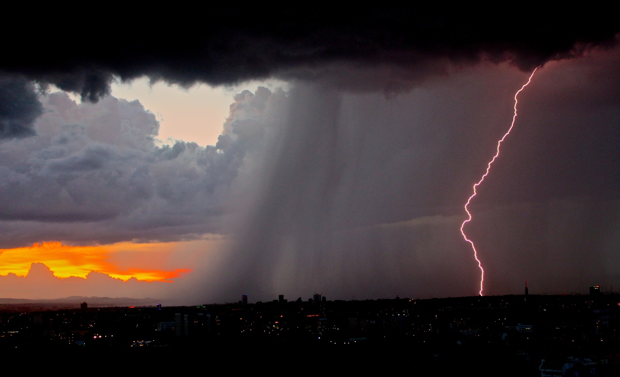 nature-cloud-sky-night-atmosphere-weather-718730-pxhere.com_
