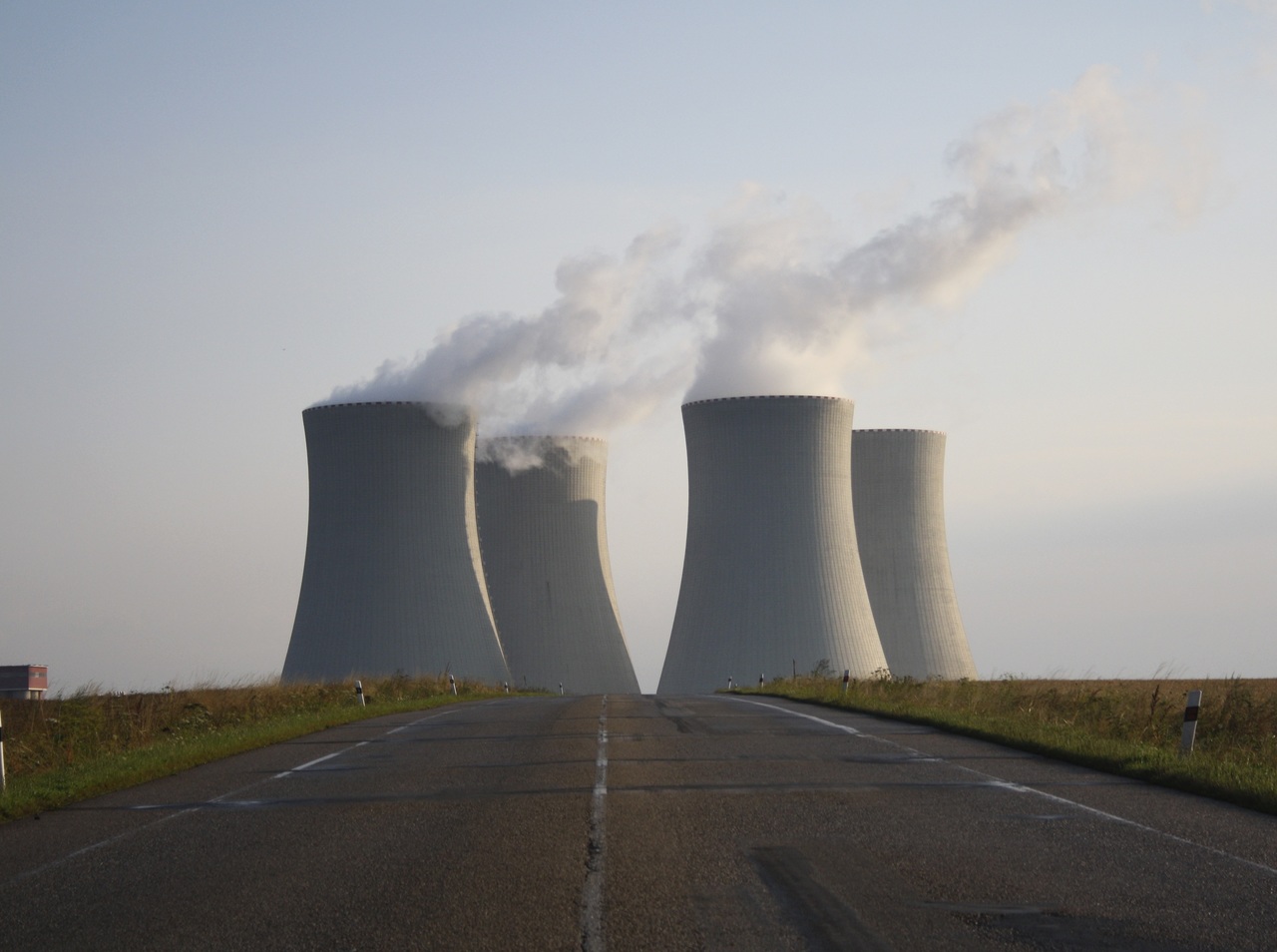 technology-environment-energy-current-risk-nuclear-1327190-pxhere.com_